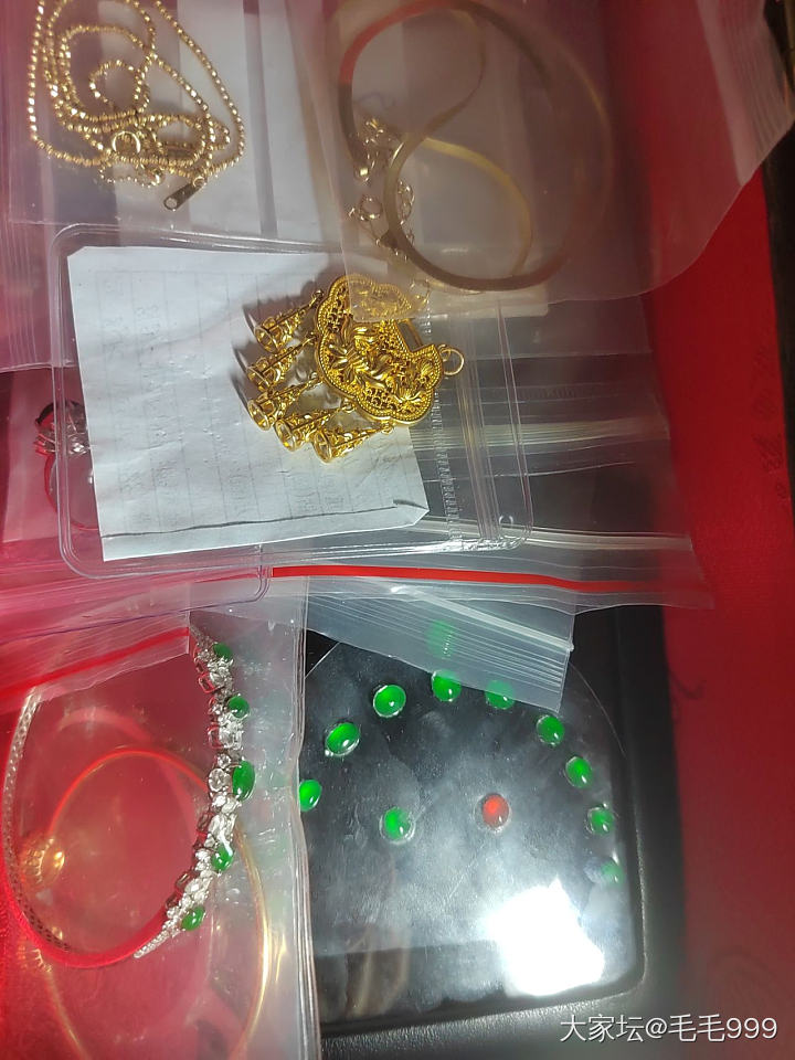 这个金价看得我难受死了_贵金属金
