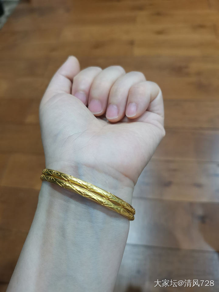 啦啦啦 菱纹镯再次成对_金