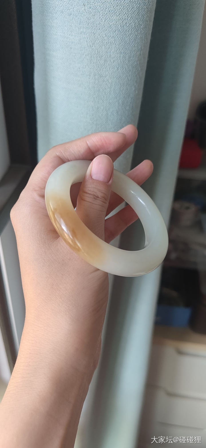且末糖白小胖子_和田玉
