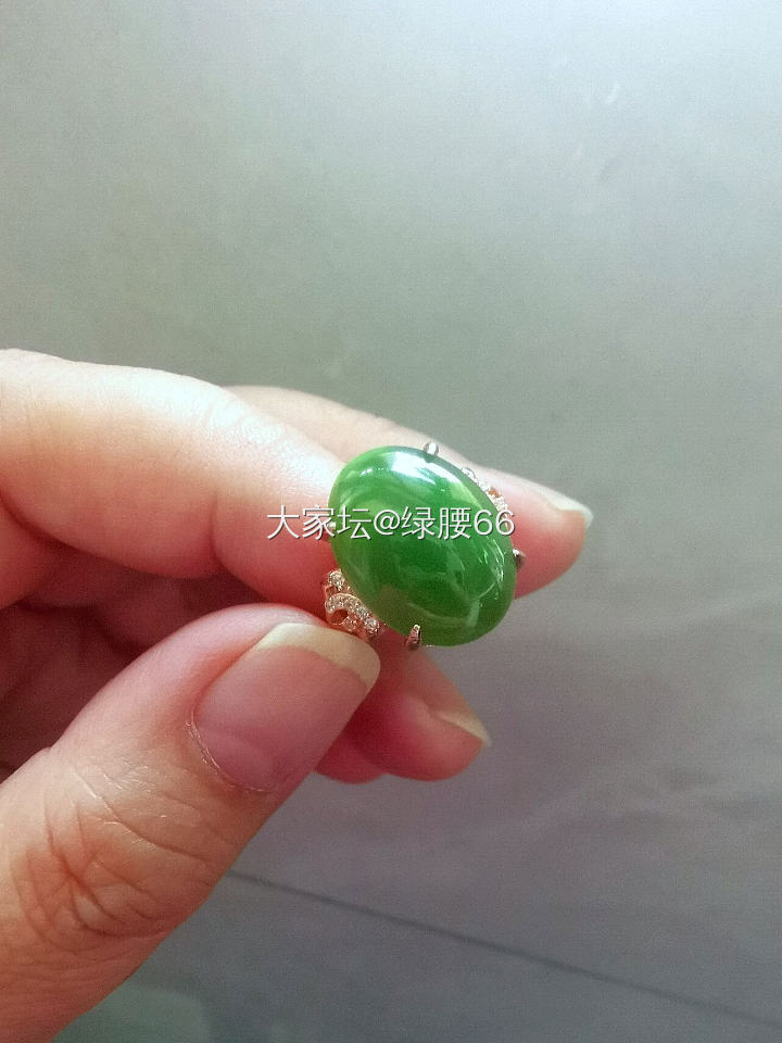 抠抠索索又乱花钱了_水晶和田玉翡翠首饰
