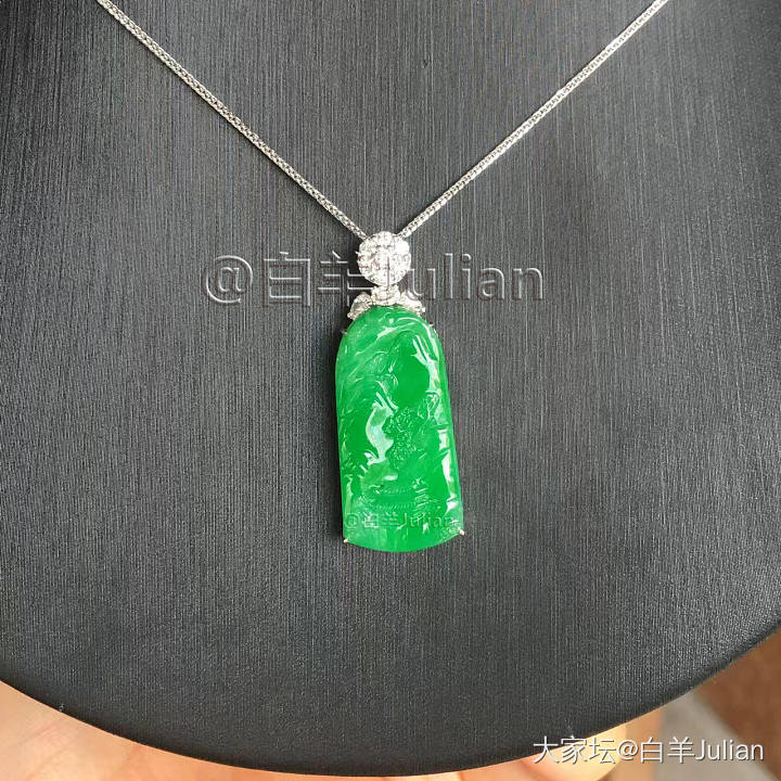 近期大热的圆牌翡翠吊坠_吊坠翡翠