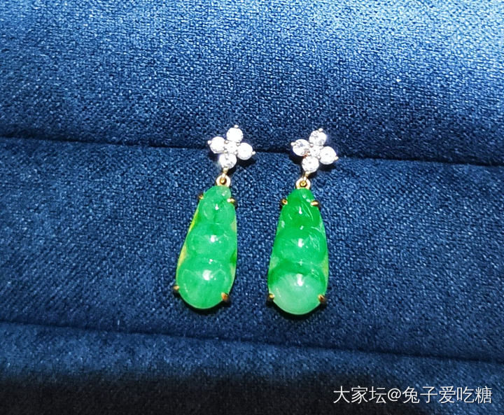 晒一对新欢阳绿豆子耳坠_耳坠翡翠