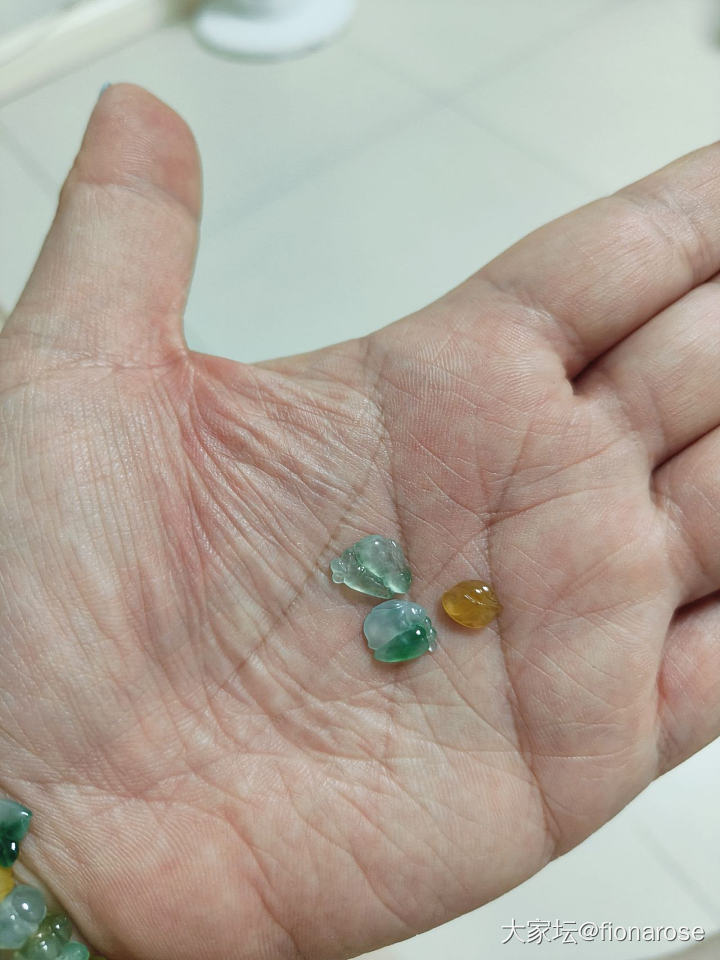 快中秋了，做个桂花兔主题的镯子吧_手镯翡翠