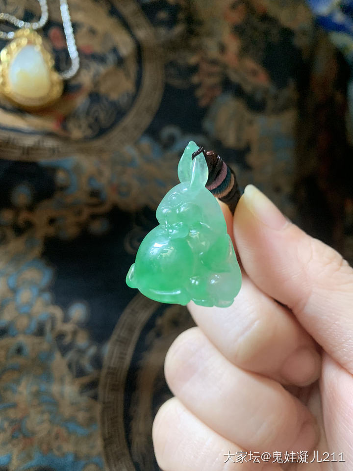 吊坠 三兔_翡翠和田玉金