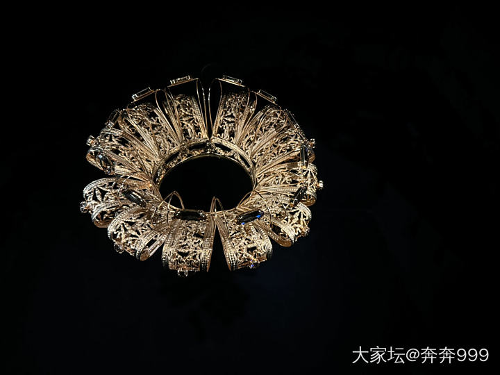 迪奥 倾世之金 展览_博物馆