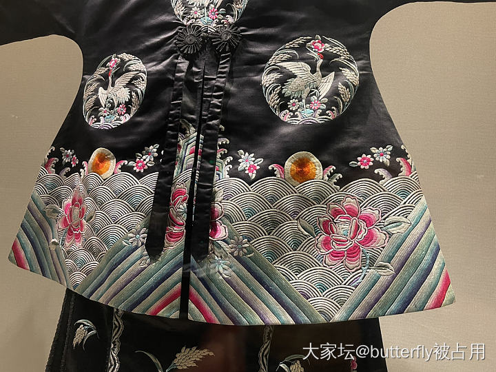 看看这家博物馆里的金和玉_博物馆和田玉金