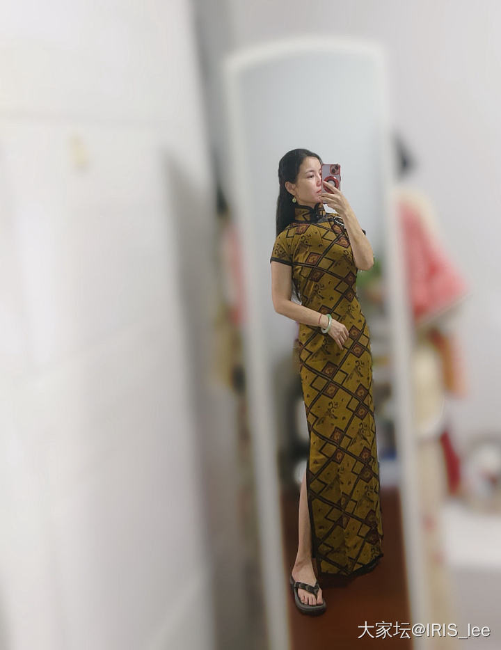 今天到的旗袍，试穿中！_穿搭