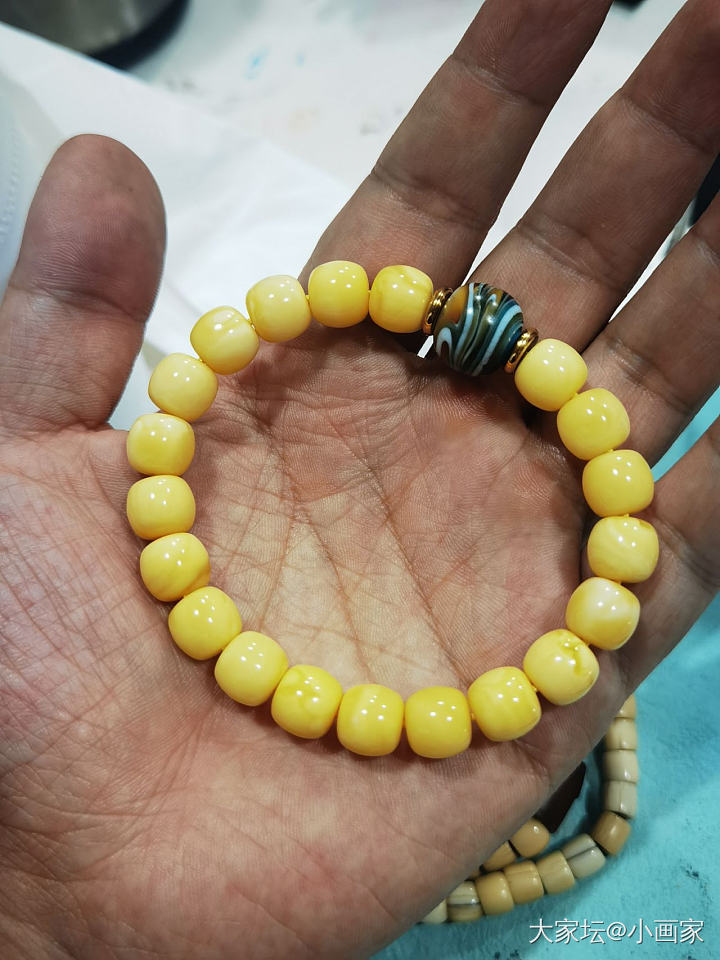 新玩具。蜜蜡小单圈_琥珀蜜蜡
