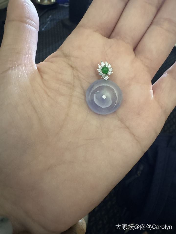 今天去翠友家欣赏了她多年收藏的美物，发个帖子共赏下_翡翠
