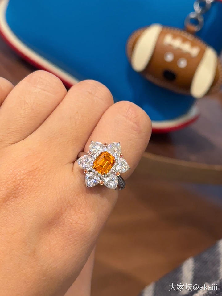 好久没来坛子了_彩色宝石金