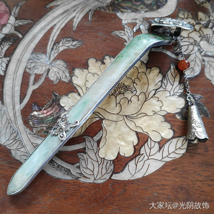 中国风老翡翠断簪修复镶银，老物新做。_银