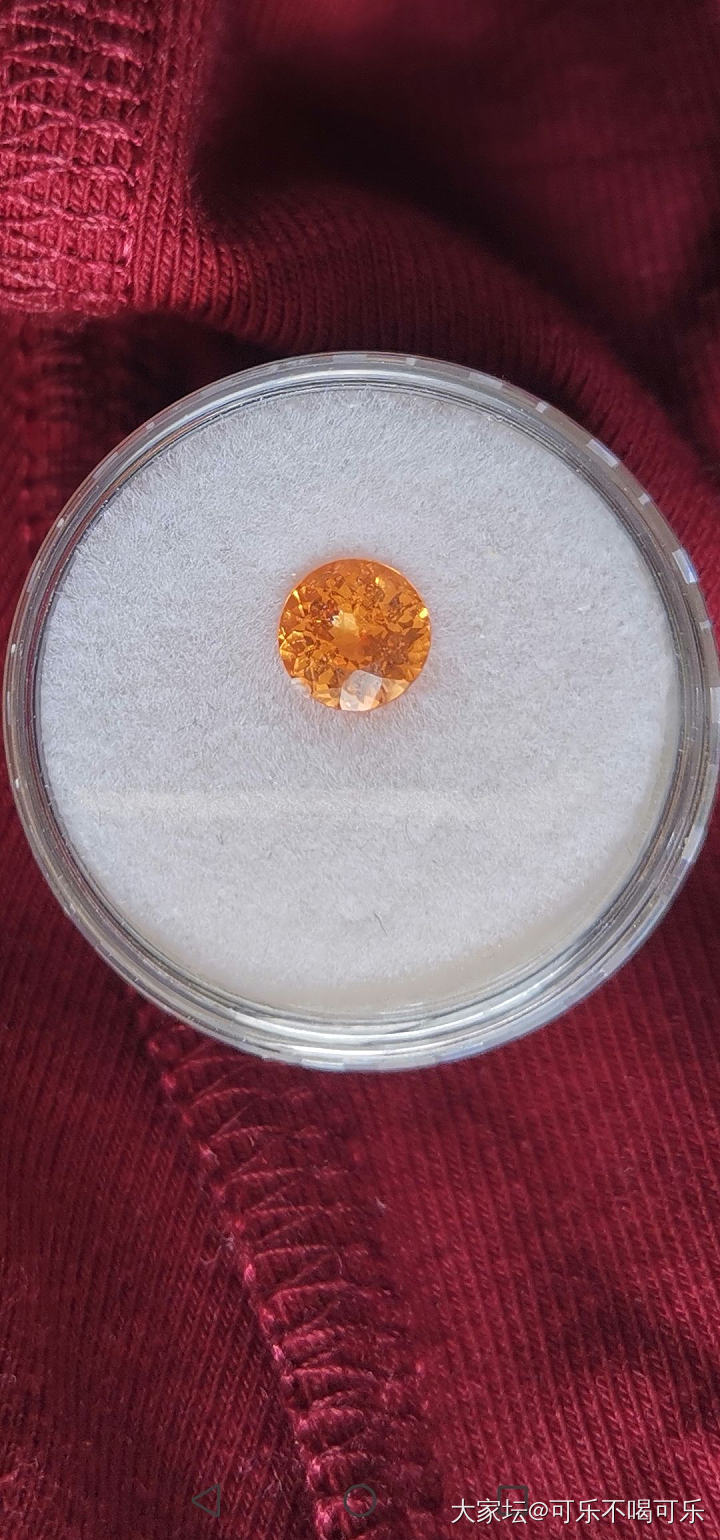 这种芬达石颜色正常吗？_芬达