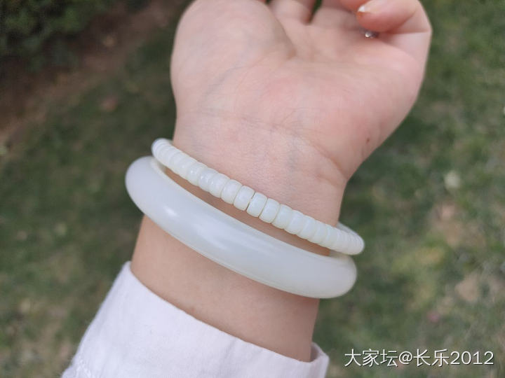 且末小极限弧，镯子的好搭档_珠串和田玉