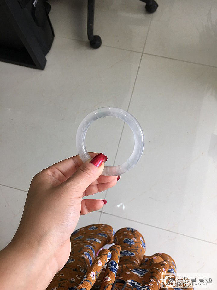 有人想看这2条圆条，那就再晒一次吧，满足你们_手镯翡翠