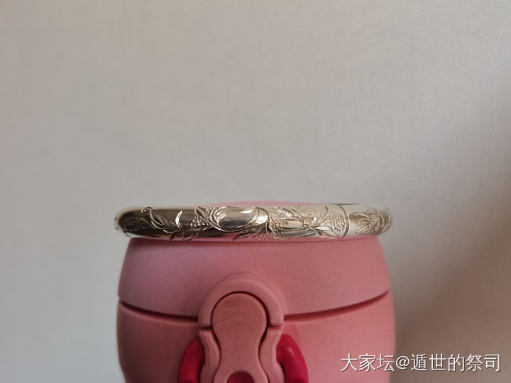 终于抢到了某跑跑的镯子_手镯银