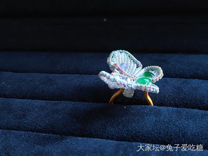 手工蝴蝶和绿蛋也很配啊_手工diy编绳翡翠