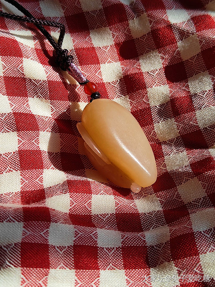 晒一个富贵缠身_和田玉