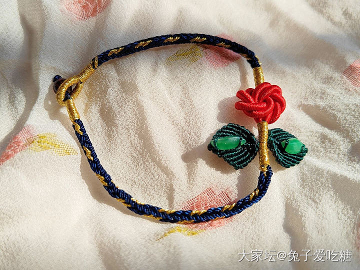 晒两条新欢翡翠手绳_手工diy编绳翡翠