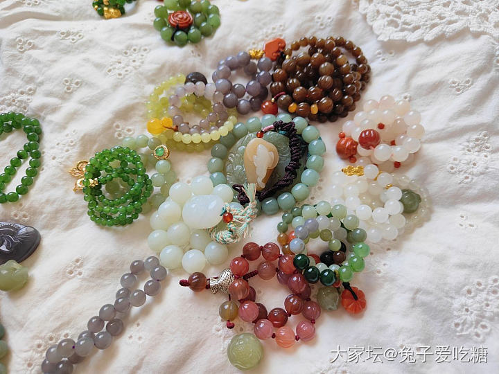 给大家画一朵小花花_金和田玉