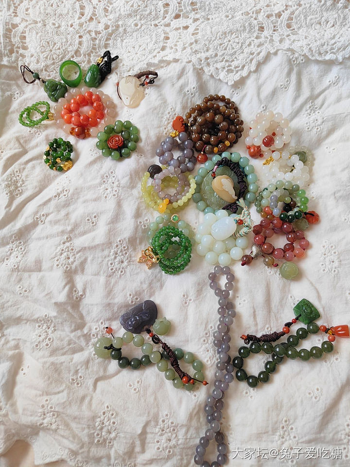 给大家画一朵小花花_金和田玉