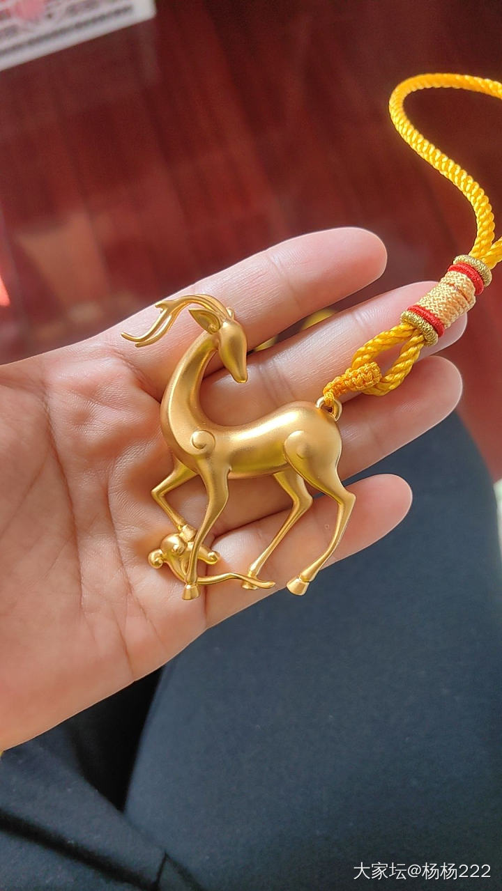刚收到的热辣滚烫的大福鹿_把玩件金