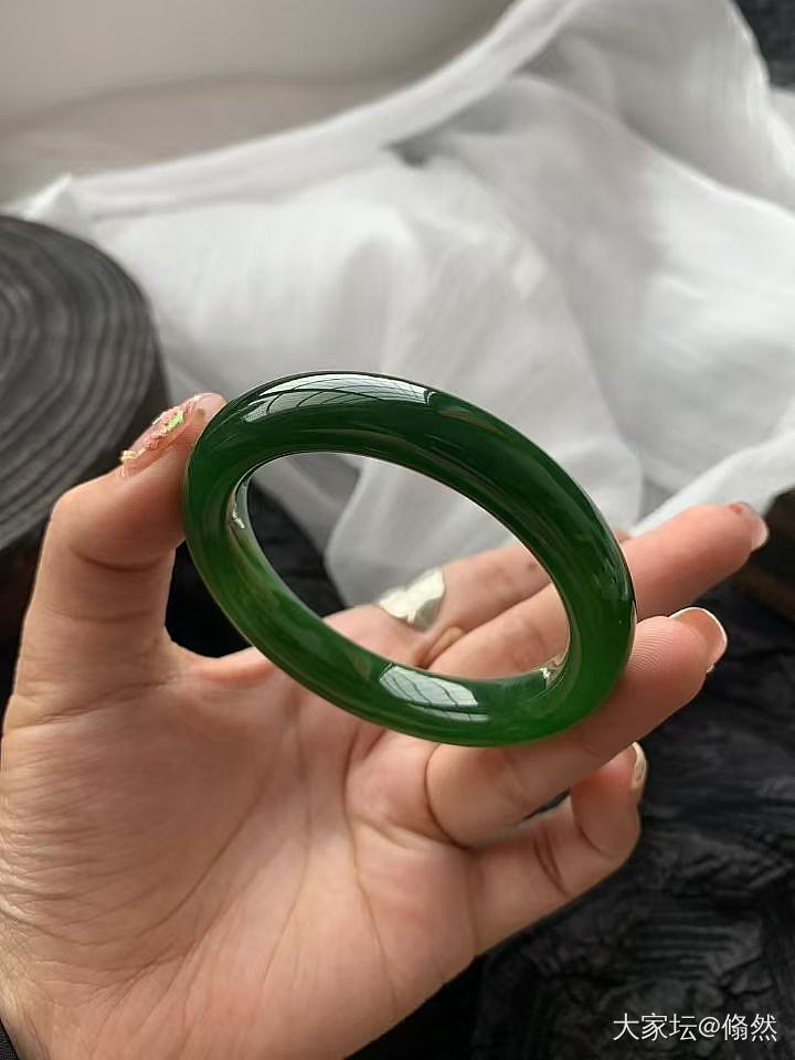 各位刘亦菲们，帮看一下这支镯子_手镯和田玉