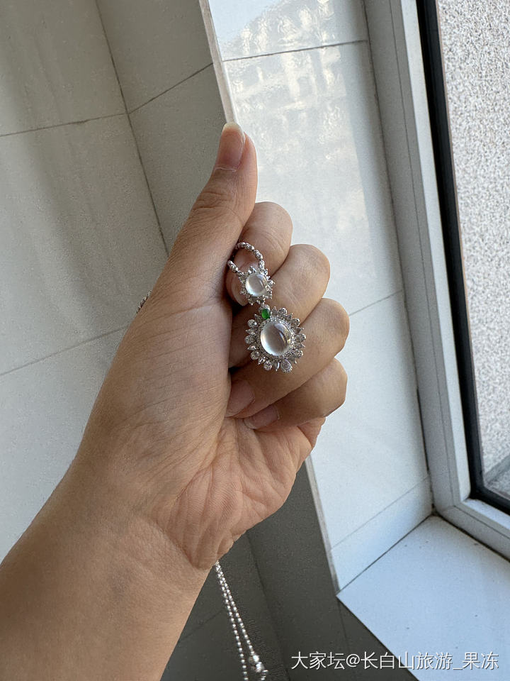 从收到一直在感慨！！太亮了！！太漂亮了！！_吊坠翡翠