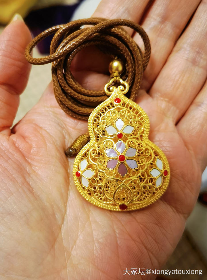 还是买了这个梦金园的螺钿葫芦_金