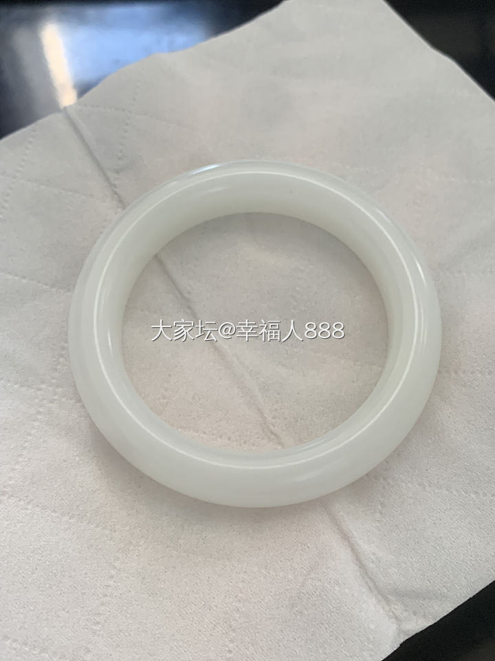 金价又涨了，晒个白镯压压惊_手镯和田玉