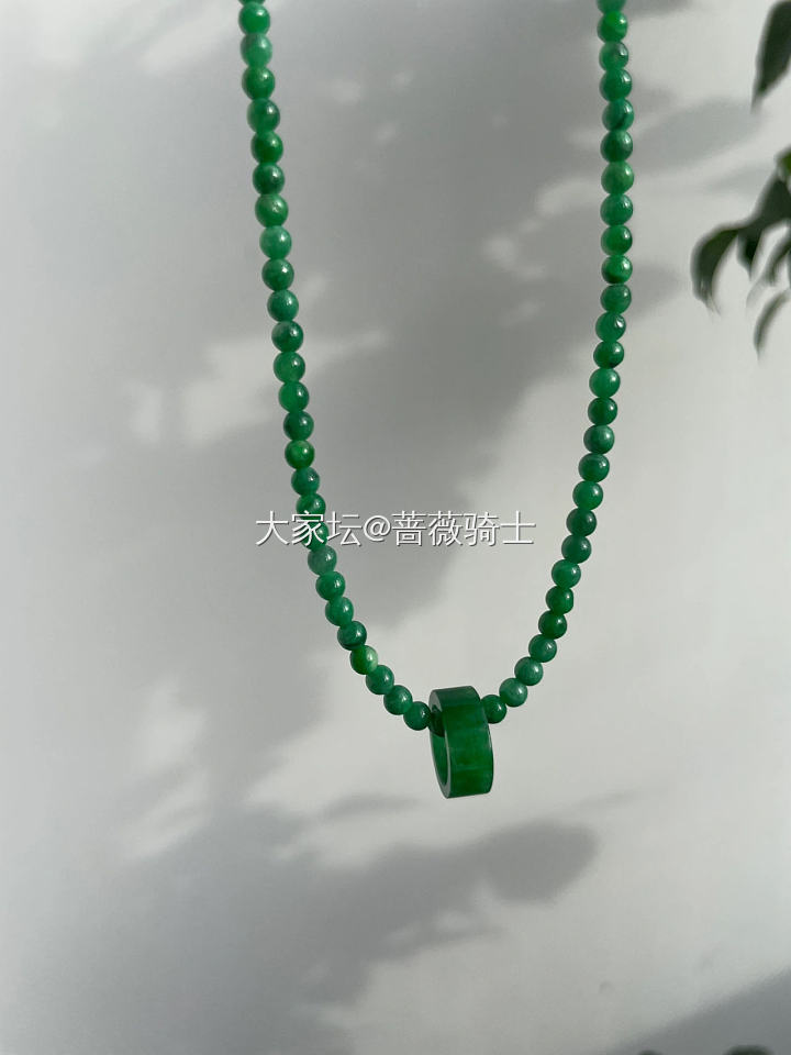 白加绿，绿小米也配一套_翡翠