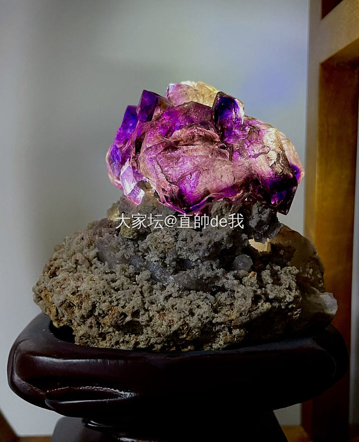 原汁原味的天然超七矿_水晶