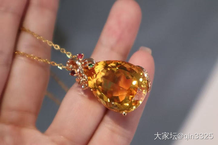 18k金镶嵌黄水晶吊坠，主石:29.5ct_金