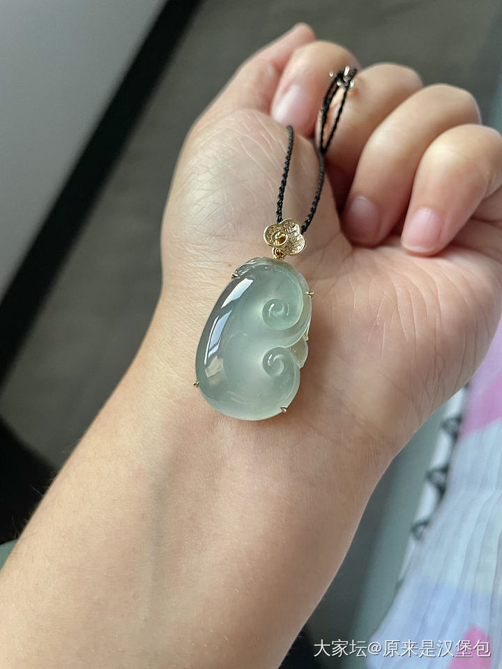 分享一下最近的吊坠_商户吊坠翡翠