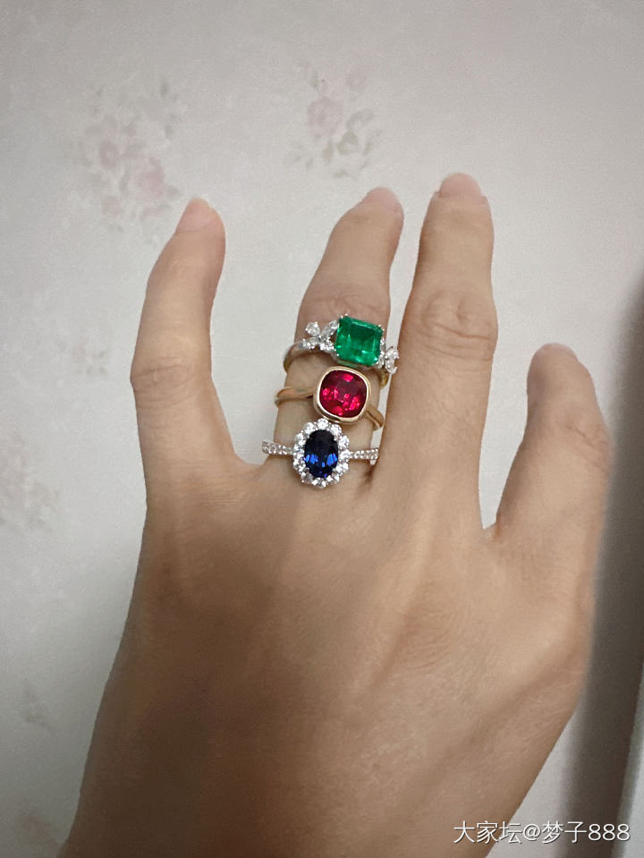 打算做两个培育红宝石戒指送我妈和婆婆_红宝石