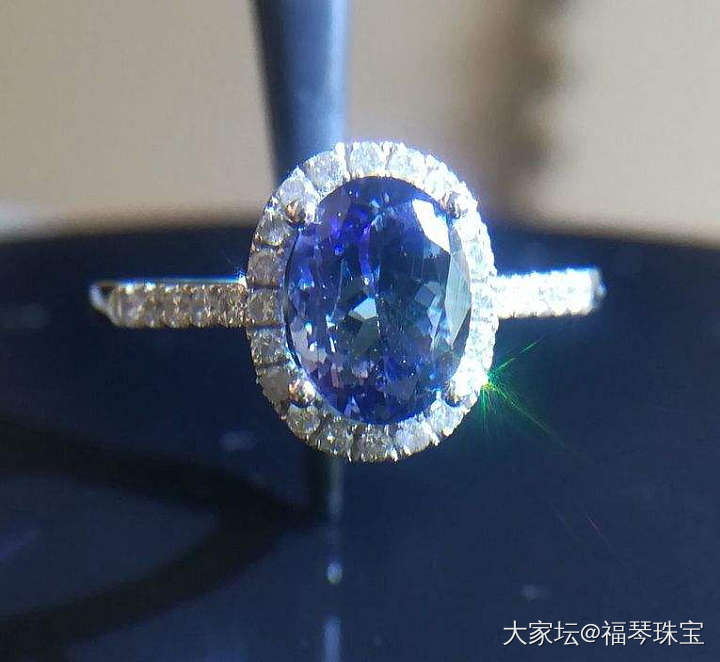 【现价再打8折特惠】天然坦桑石镶南非钻石18K金女款钻戒_坦桑石