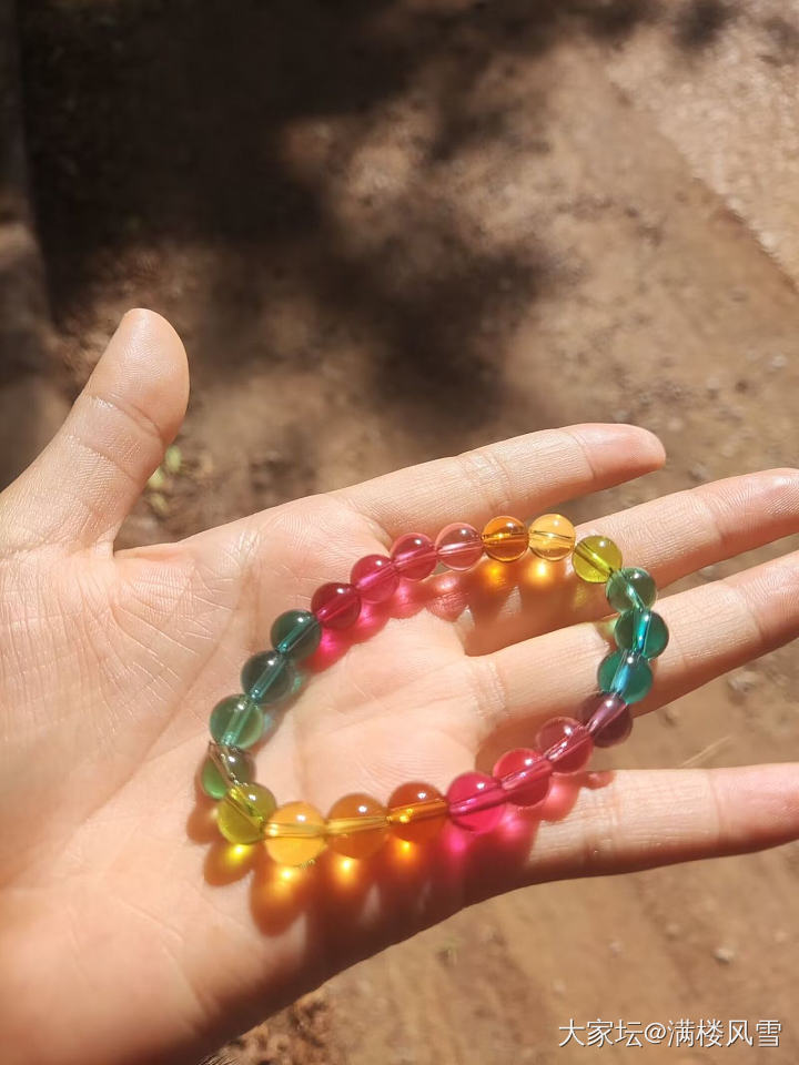 姐妹们，想买好看的碧玺，如图，有推荐性价比的店家吗，还有买的话需要注意些什么呢_彩色宝石