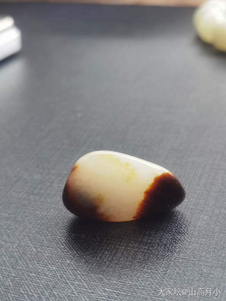 红皮白肉_原石和田玉
