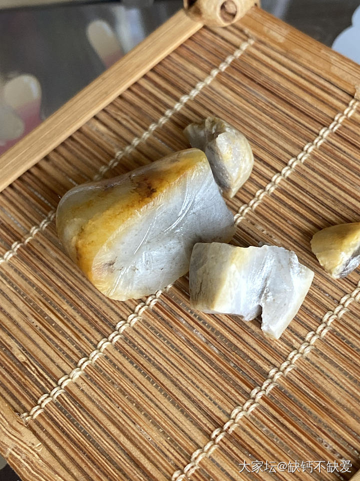 那个之前半僵火龙果被我做成了菌类_和田玉