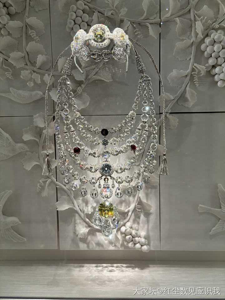魔都博物馆的卡地亚中古珠宝展～_古董首饰名贵宝石卡地亚