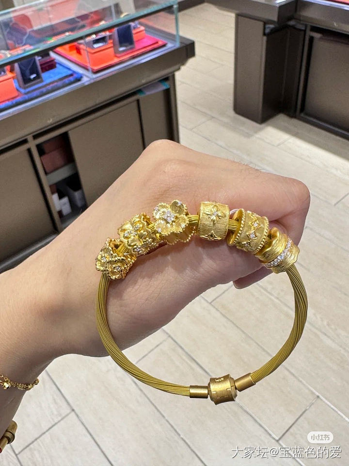 求一个能做周生生charme转运珠的店铺_金