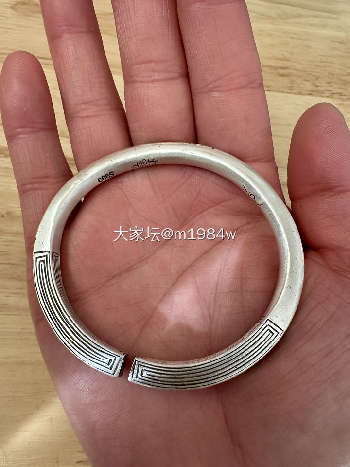 戴了八年的回纹款镯子：）_银