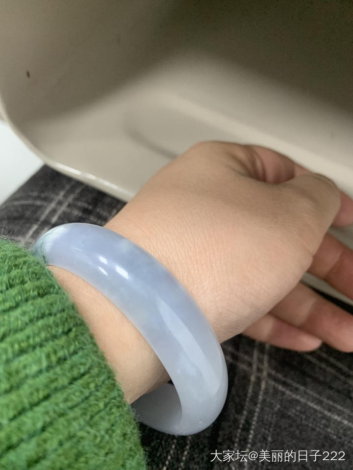 米汤一样的镯子_手镯翡翠