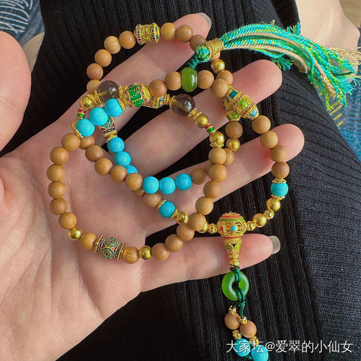 在直播间一晃就出不来，买了三串，还有一串在路上_文玩翡翠金