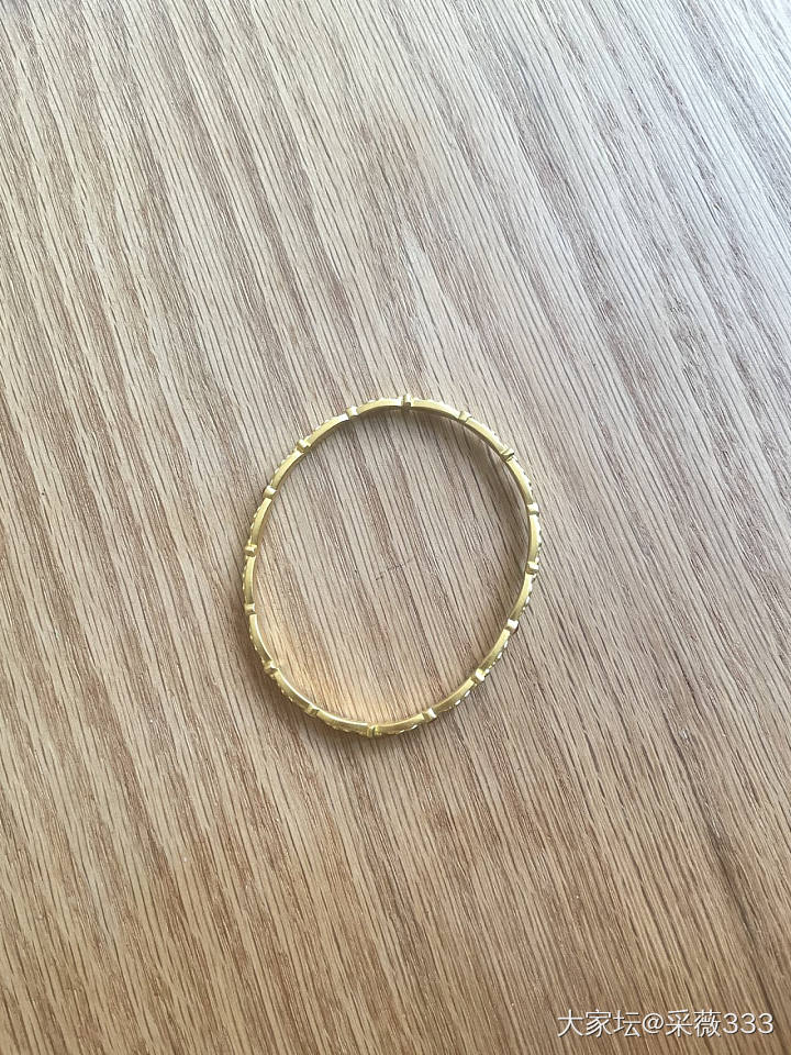 20克镯子刚到 一套就变形_手镯金