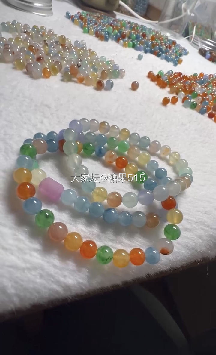 翡翠的颜色还有很多_翡翠