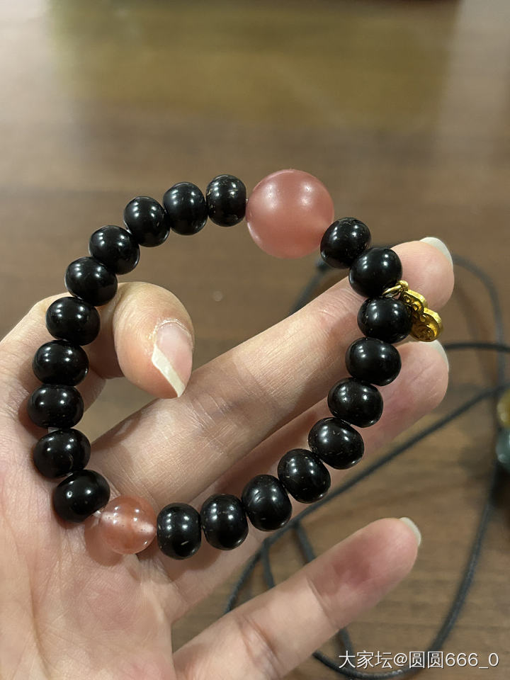 左手一个串呀，右手一个串_珠串南红翡翠