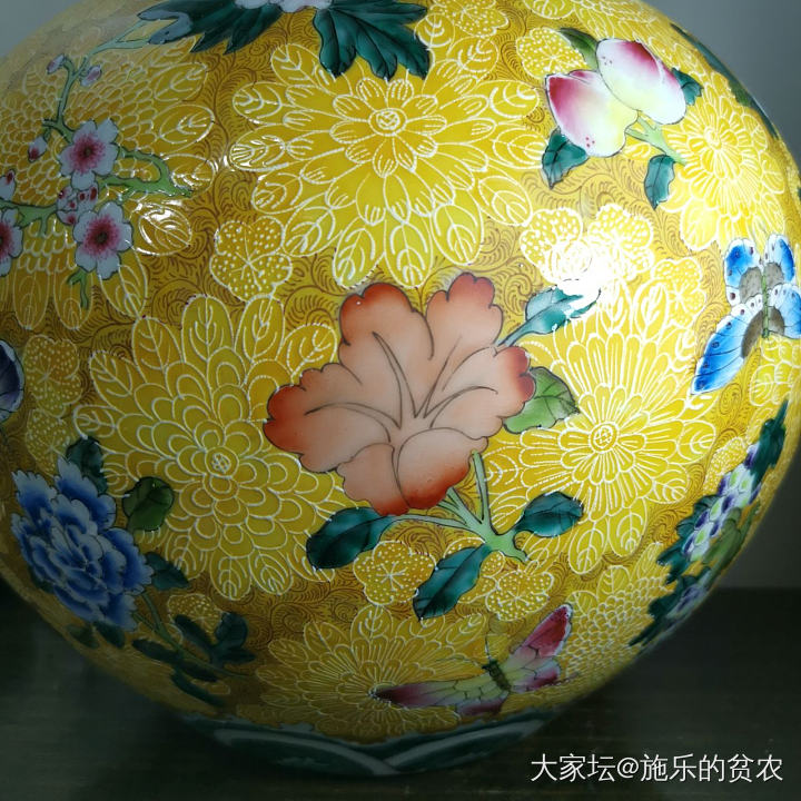 乾隆年制瓷器二件比对_收藏