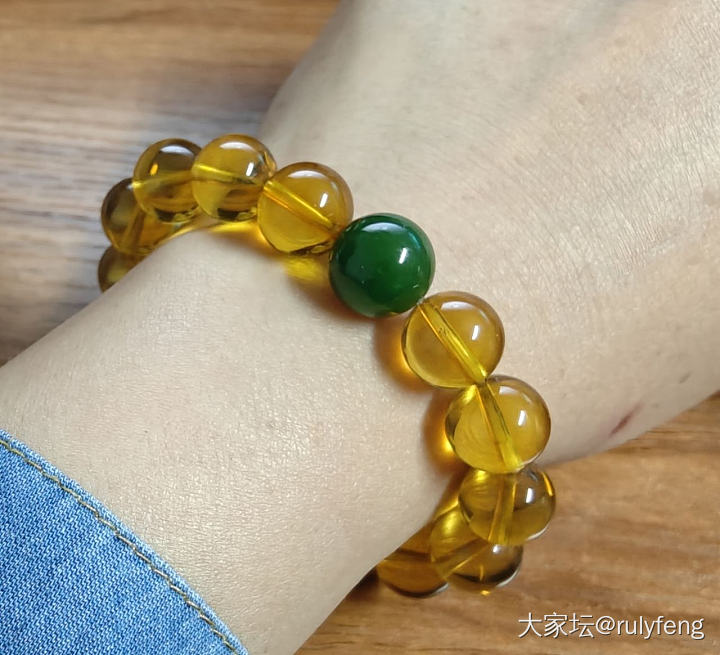 平平无奇早上好😄_珠串碧玉琥珀蜜蜡