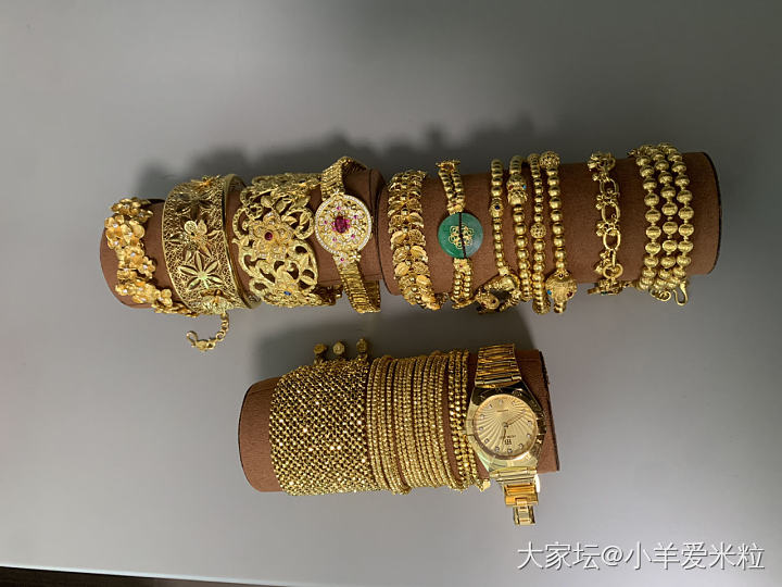 哈哈最近喜欢浮夸风的首饰_手镯金