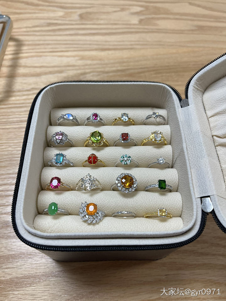 周日宅家玩首饰_戒指彩色宝石